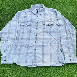 Patagonia Organic Cotton light blue window pane flannel button up shirt (XS)